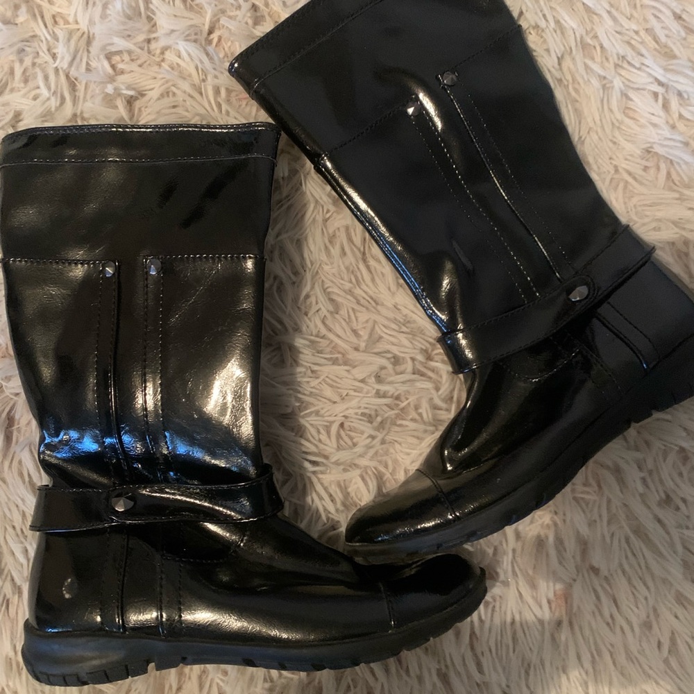 Girls boots